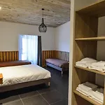 Cit'hotel Le Relais Boisniard 3* Шамбрето