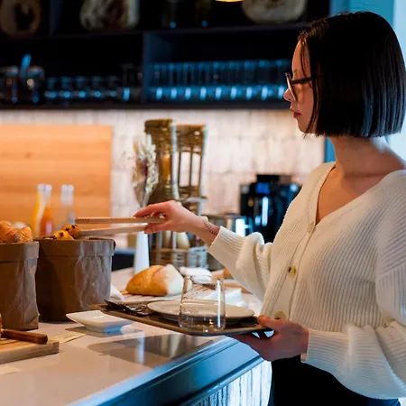 Cit'hotel Le Relais Du Boisniard 3* シャンブルトー