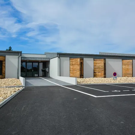 Cit'hotel Le Relais Boisniard 3* Chambretaud