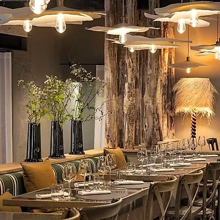 Cit'hotel Le Relais Boisniard 3* Chambretaud