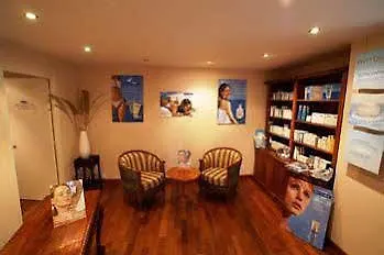 Cit'hotel Le Relais Boisniard 3* Chambretaud